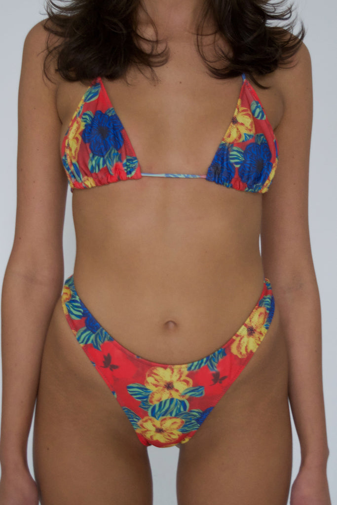 WEEKEND IN IPANEMA CLASSIC TRIANGLE TOP