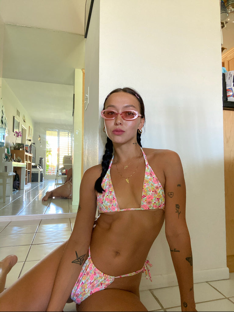 DELILAH BOTTOM